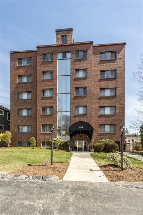 898 massachusetts ave arlington, ma 02476  Welcome to 898 Massachusetts Avenue! A stately red-brick exterior and prominent location define the residences at 898 Massachusetts Avenue